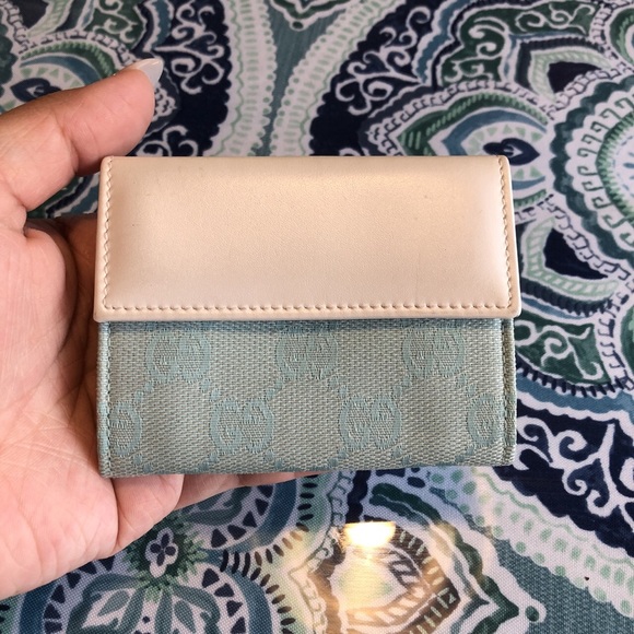 Gucci Handbags - SOLD !!! Authentic Gucci White and Blue Coin Purse